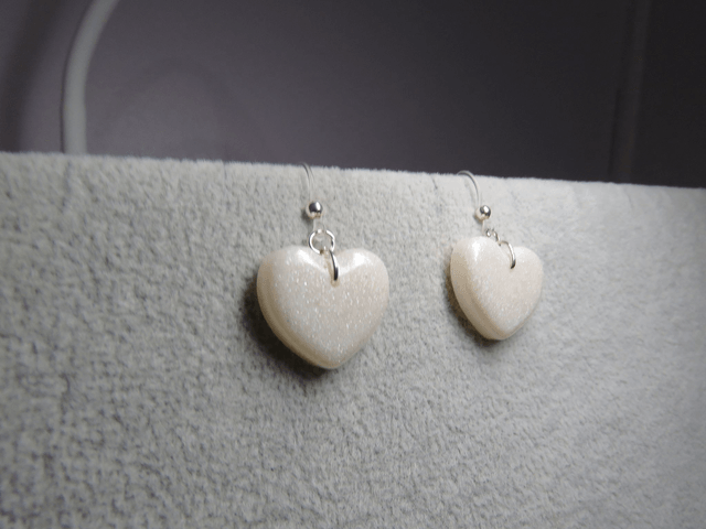 Boucles d'oreilles en résine 