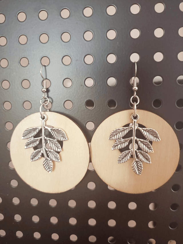 Boucles d&#039;oreilles en bois  