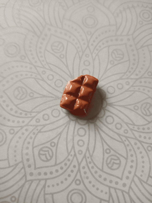 Aimant mini tablette chocolat croqué 